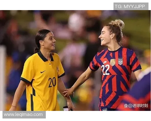 足球明星喜迎新生命温馨庆祝怀孕照片曝光引发网友热议